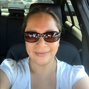 Meet your Posher, Lourdes